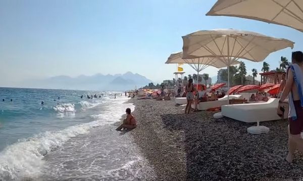 В Турции на первом месте: 517 000 россиян посетили Анталью в сентябре 2020 года