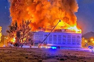 В Испании сгорел отель: туристы спасались, прыгая из окон